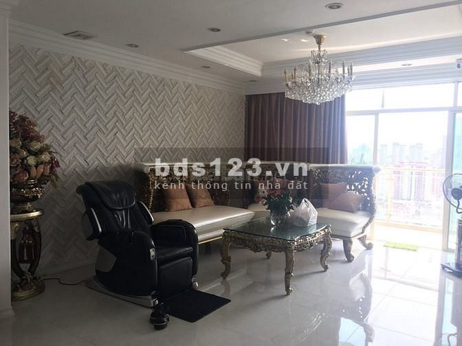 Bán căn hộ phường Thảo Điền, diện tích 178 m2 vị trí đắc địa, tầng cao view triệu đô