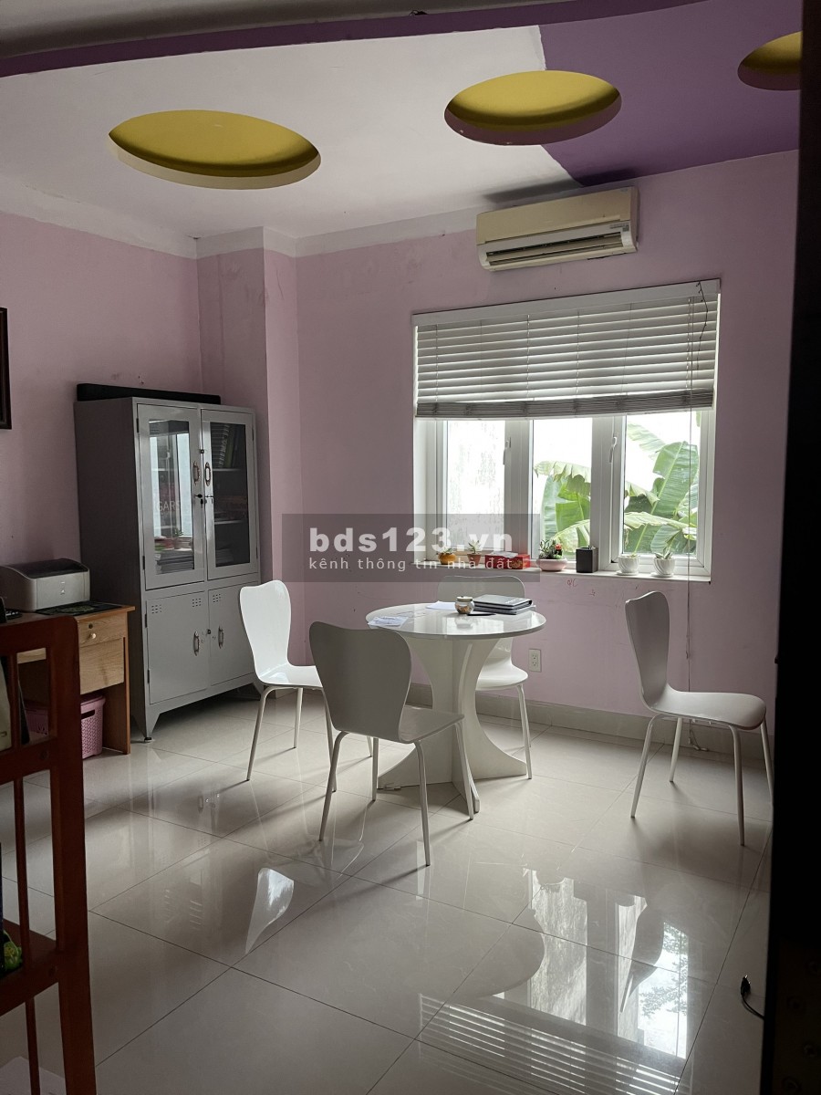 Biệt thự Bình Lợi 7x20m, trệt, 3lầu, 8pn, 7wc. Chỉ 30tr/th.