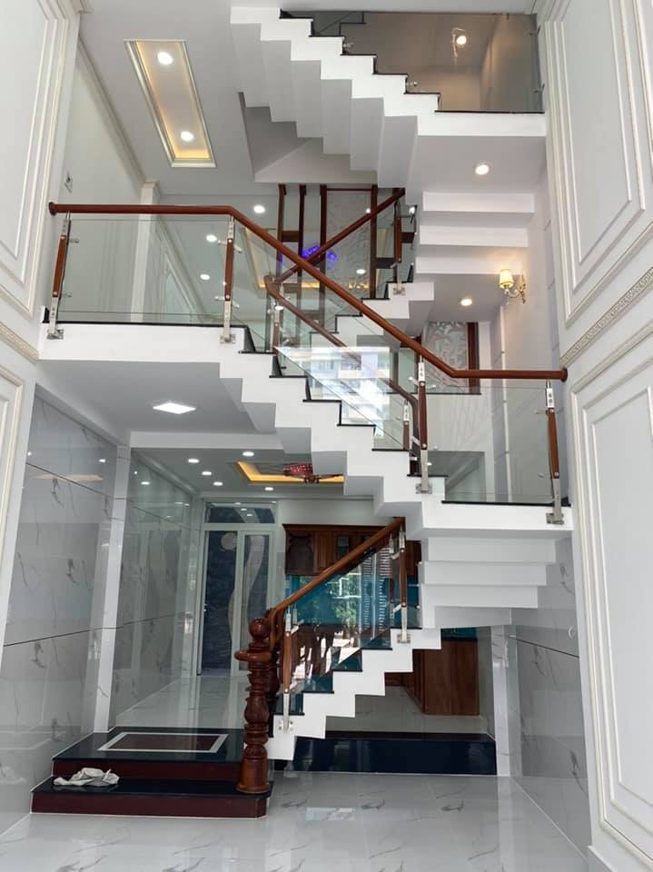 Bán nhà mới 5 tầng, giá chỉ 7,95 tỷ, khu VIP đường An Dương Vương, An Lạc