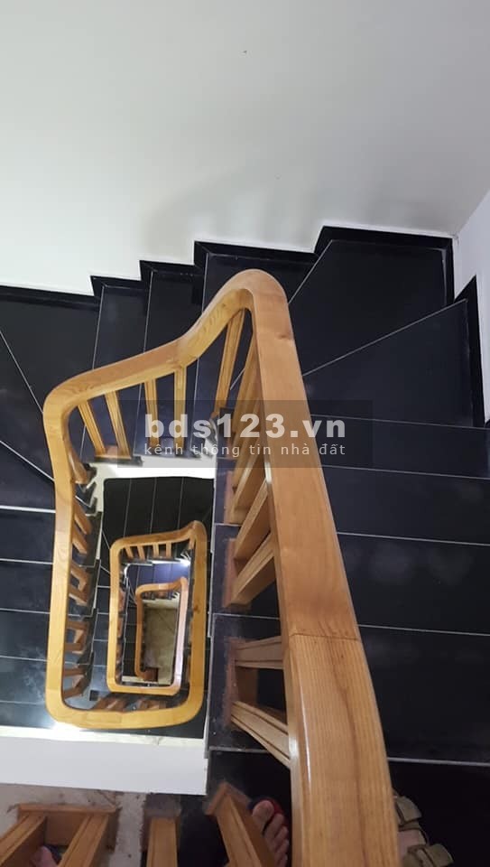 GẤP! BÁN NHÀ BẰNG LIỆT GIÁ RẺ Ô TÔ DT 32M2 GIÁ NHỈNH 3 TỶ KINH DOANH NHỎ CHỢ TRƯỜNG