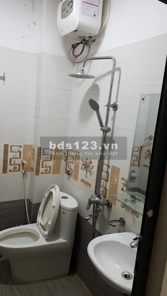 GẤP! BÁN NHÀ BẰNG LIỆT GIÁ RẺ Ô TÔ DT 32M2 GIÁ NHỈNH 3 TỶ KINH DOANH NHỎ CHỢ TRƯỜNG