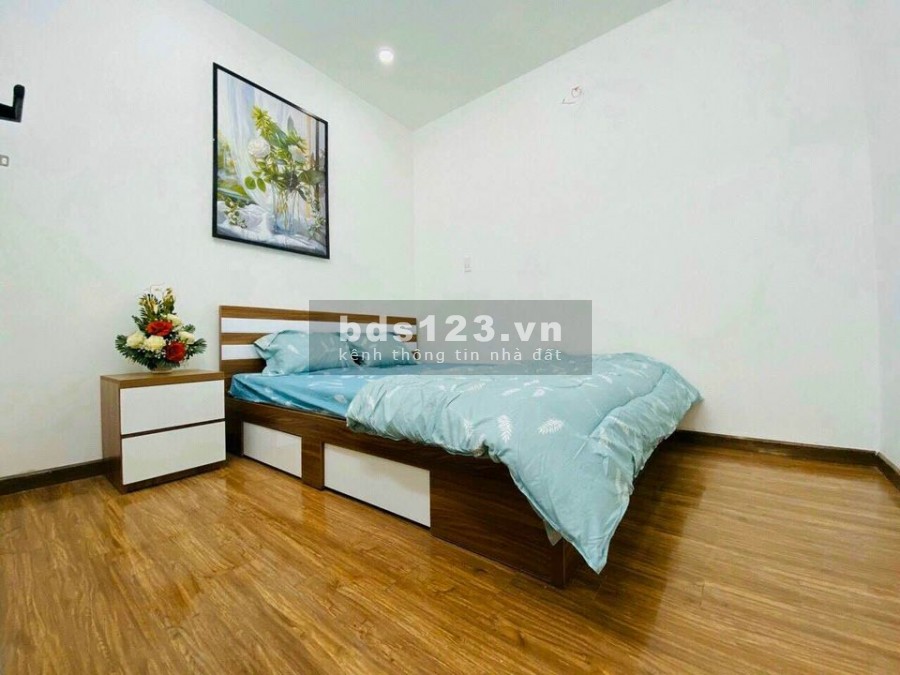 Bán gấp nhà đường Hồ Thị Kỷ Quận 10 3 tầng 10m2 970 triệu LH 0798919986