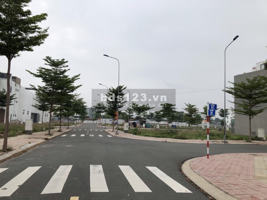 CHÍNH CHỦ, cần bán GẤP 250m2 ĐẤT THỔ CƯ- SỔ RIÊNG - ĐỐI diện trường cấp 2- BẾN CÁT - BD