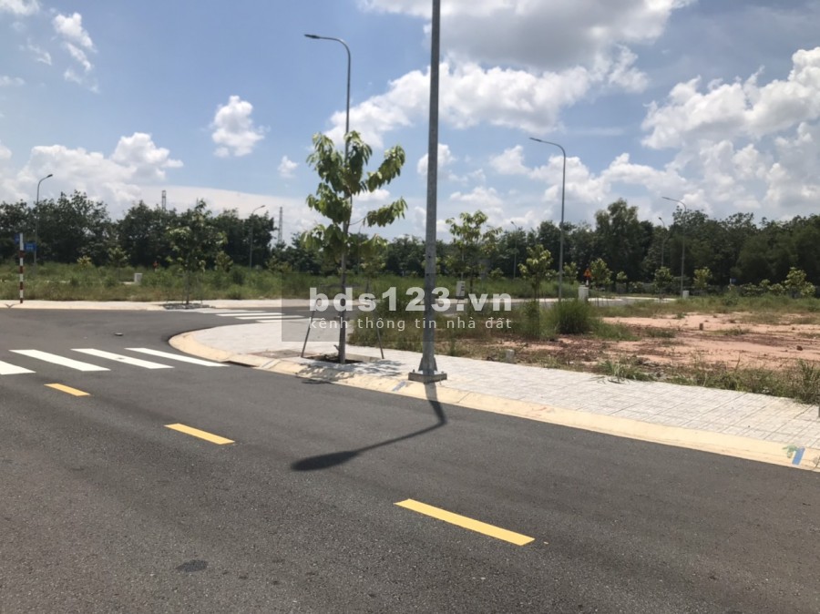 CHÍNH CHỦ, cần bán GẤP 250m2 ĐẤT THỔ CƯ- SỔ RIÊNG - ĐỐI diện trường cấp 2- BẾN CÁT - BD