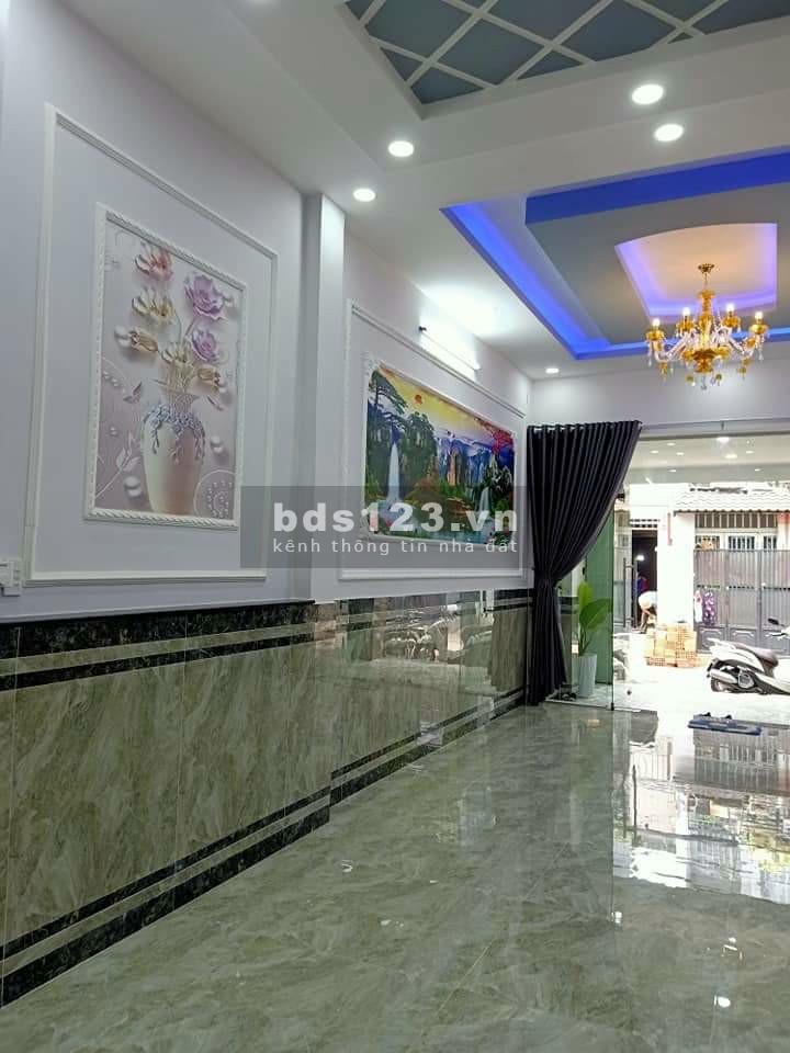 Cần tiền bán gấp nhà 52m2 hóc môn giá 1 tỷ 3