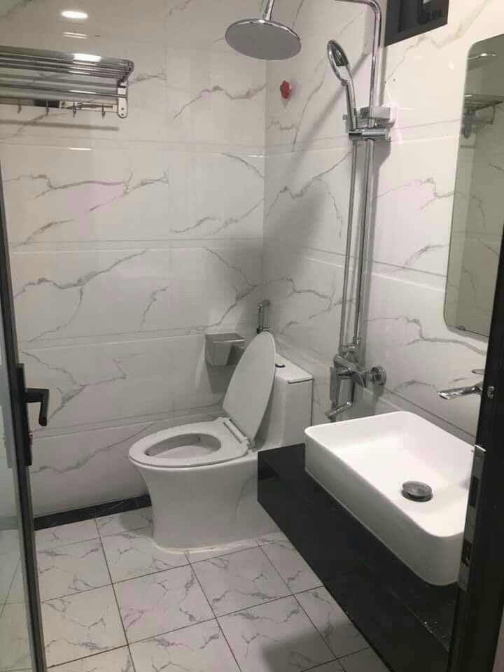 Bán căn hộ dịch vụ CCMN MÁY IN TIỀN Pháo Đài Láng Chỉ 8,4 Tỷ, 65m2*7 tầng thang máy giá 80tr/tháng