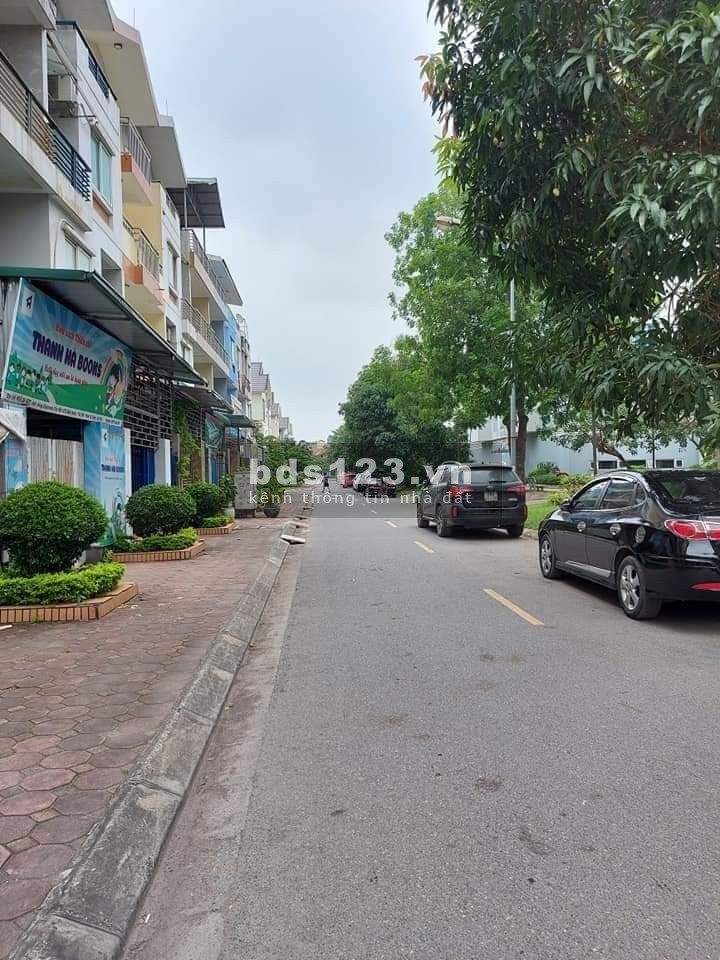 BÁN NHÀ VĂN KHÊ HÀ ĐÔNG 48 M X 5 TẦNG MẶT TIỀN 4 M GIÁ 6.7TỶ ÔTÔ VÀO NHÀ