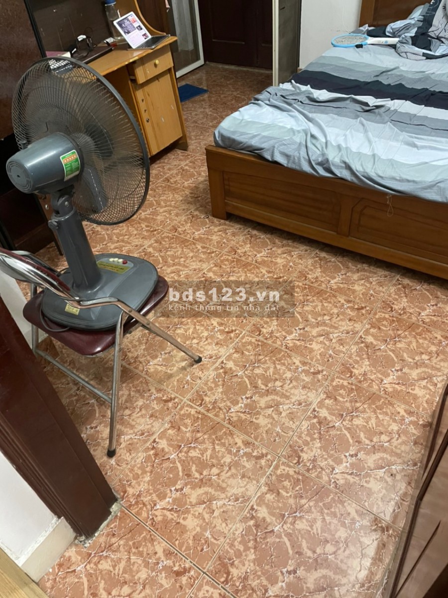 Cho thuê căn hộ 70m2 khu vực Láng hạ gần trường Nam Thành Công