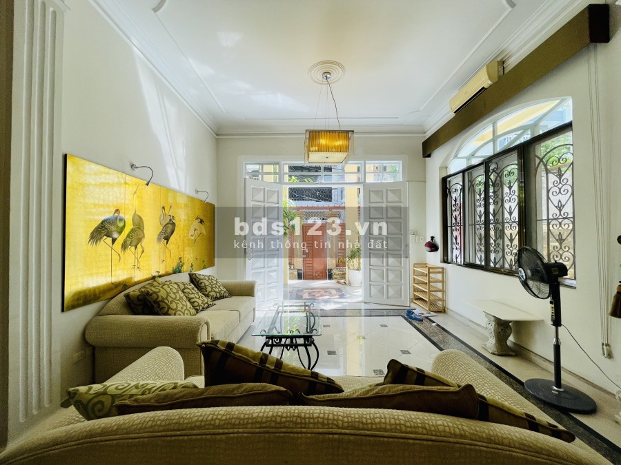 Bán Biệt Thự kiểu Đông Dương - Hồ Văn Huê (8x27m), 8PN, 1 Penthouse...