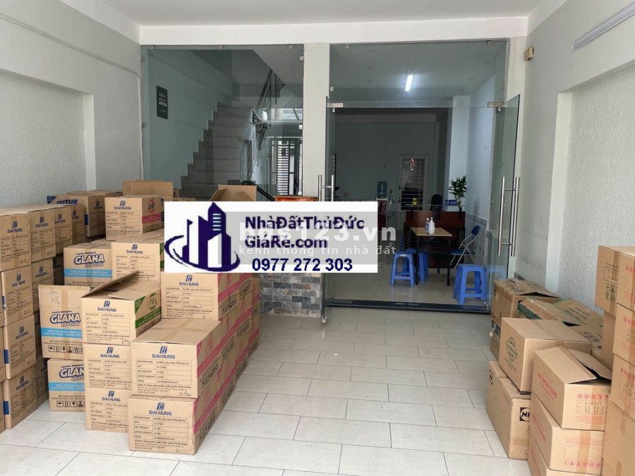 Cho thuê nhà quận Thủ Đức . Đường số 11 ,P. Hiệp Bình Chánh.