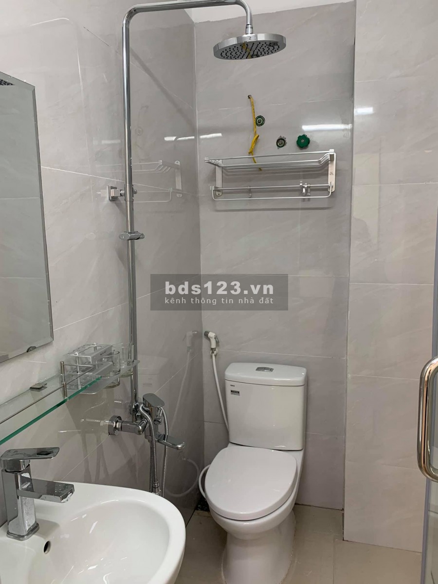 Bán nhà Hồng Hà 19mx6T xây chắc chắn, giá 2.25 tỷ lh 0916010180