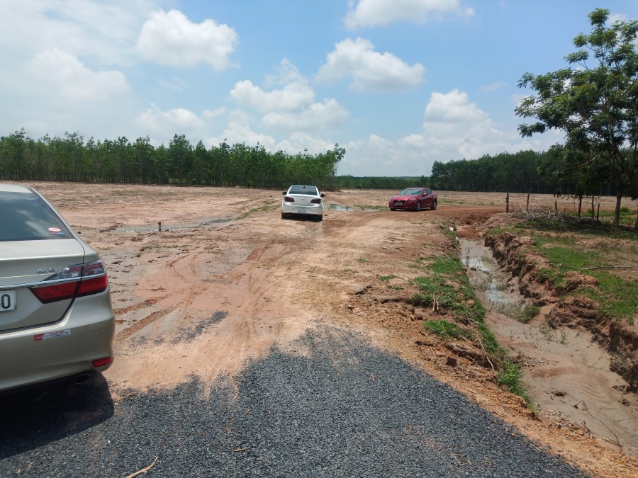 Bán gấp 2 lô đất BÌNH PHƯỚC. Chỉ có 349 triệu cho 1 lô đất 1.000m2, đã có sổ