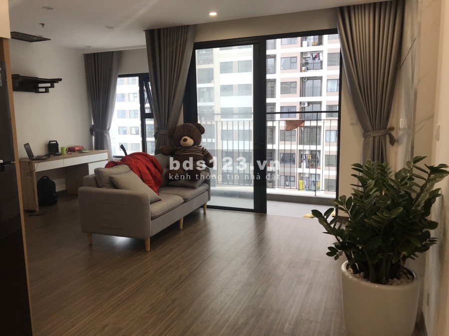 Chính chủ bán gấp căn 2PN 2VS Vinhomes Smart City