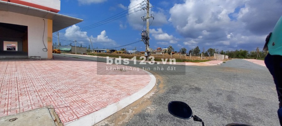 Đất nền mặt tiền chợ giá rẻ liền kề trường mầm non
