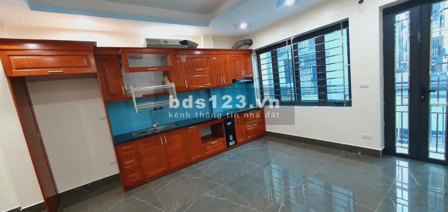 Bán nhà Đại Linh Trung Văn 50m2, 5 tầng, kinh doanh đỉnh, giá chỉ 8.5 tỷ