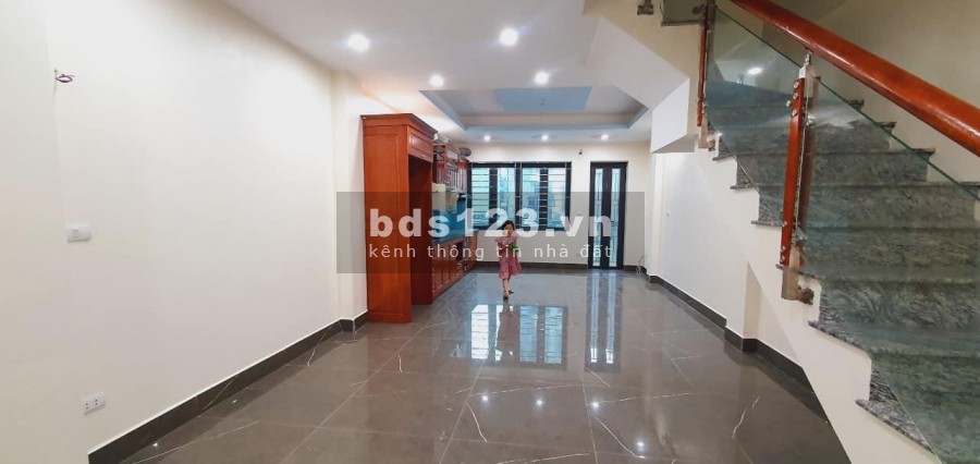 Bán nhà Đại Linh Trung Văn 50m2, 5 tầng, kinh doanh đỉnh, giá chỉ 8.5 tỷ