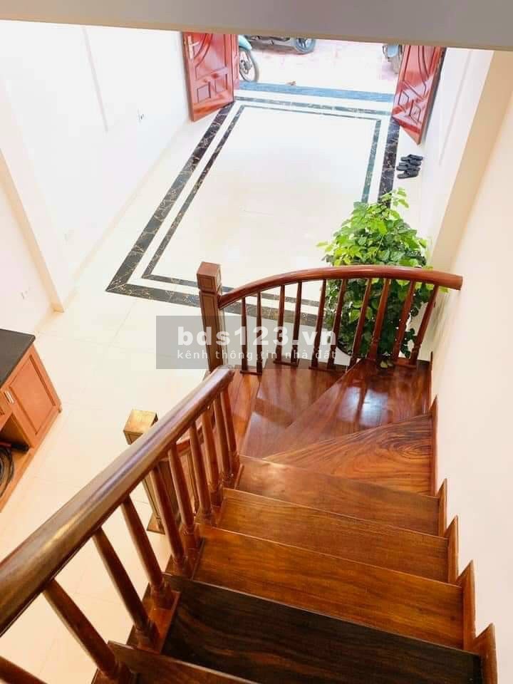 Bán nhà đẹp Phú Đô , nhà Hiếm , gần chợ , an ninh tốt , ở ngay 30m2 , hơn 3 tỷ .