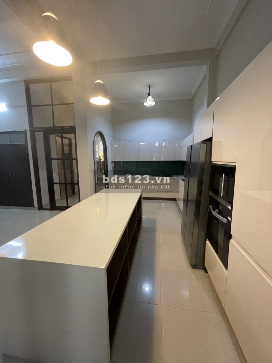 Bán nhà 220/6 Hồ Văn Huê P9. Quận PN. Giá 2021: 39 tỷ.