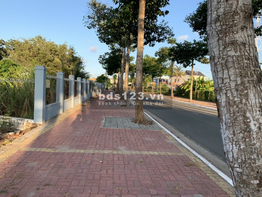 Cần tiền làm ăn nên bán nhanh lô đất mặt tiền 40m trung tâm thị trấn Long Điền, Long Điền, BR-VT