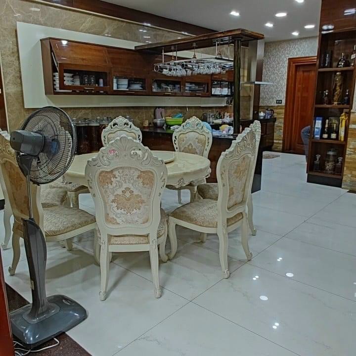 Bán biệt thự 130m2 (6x22) Lê Văn Sỹ Phường 1 Tân Bình - hầm, trệt, 3 lầu, có gara để xe. Giá 17.8tỷ