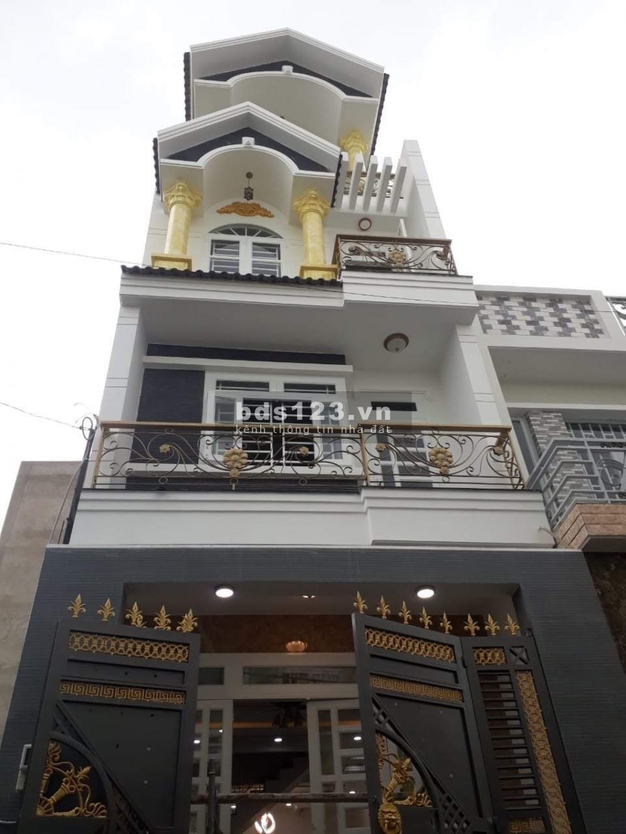 Gấp, bán nhà chợ Bình Thành - Bình Tân xây mới 3 lầu, sân thượng có sân đâu xe oto