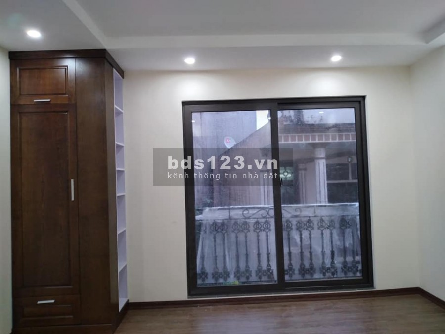 BÁN NHÀ RIÊNG GIÁ RẺ ĐƯỜNG NGUYỄN VĂN CỪ QUẬN LONG BIÊN HÀ NỘI