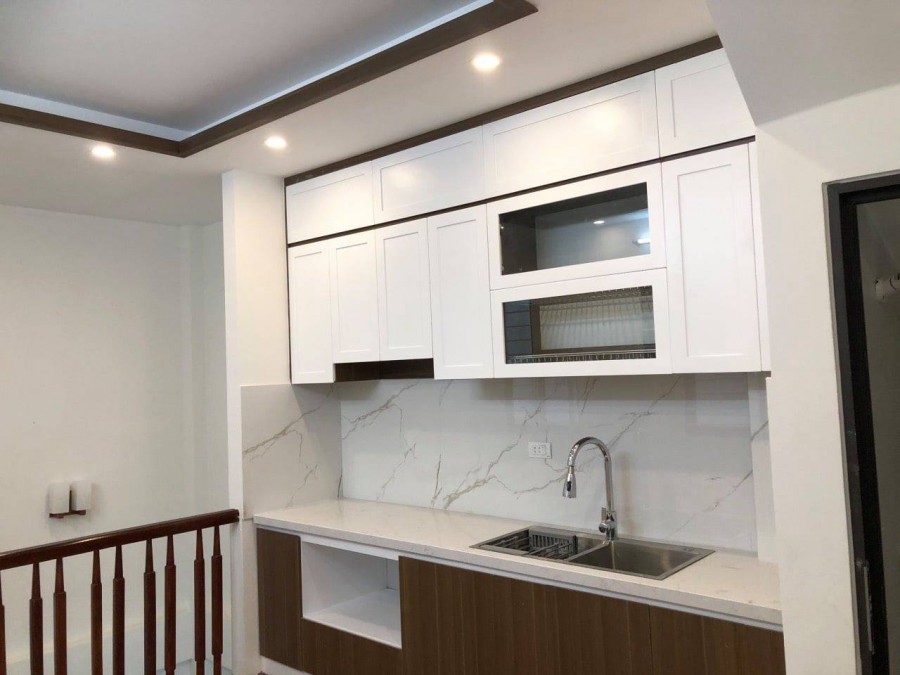 NHÀ MỚI QUẬN HOÀNG MAI 42M2 X 5 TẦNG Ô TÔ ĐỖ CỬA