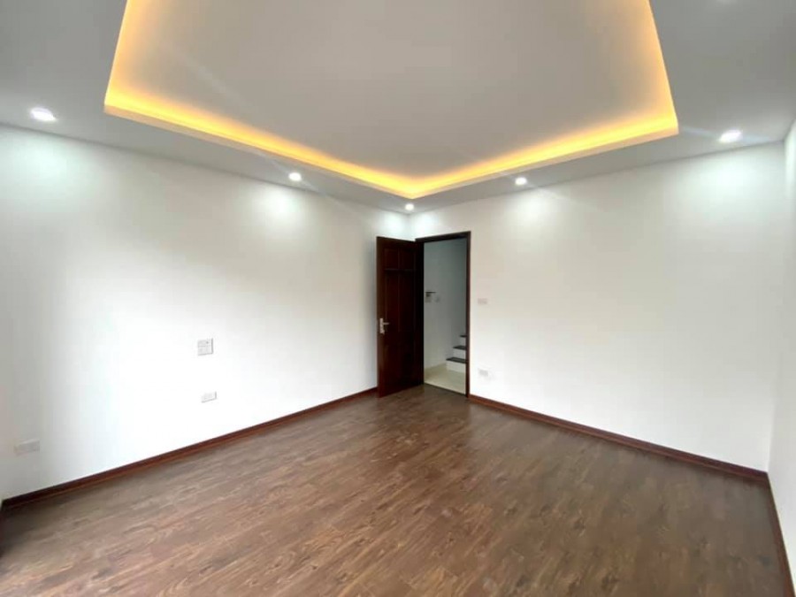 Chính chủ Bán nhà Hoa Lâm, Long Biên, HN Mt 3.8 3PN giá 2.75 tỷ