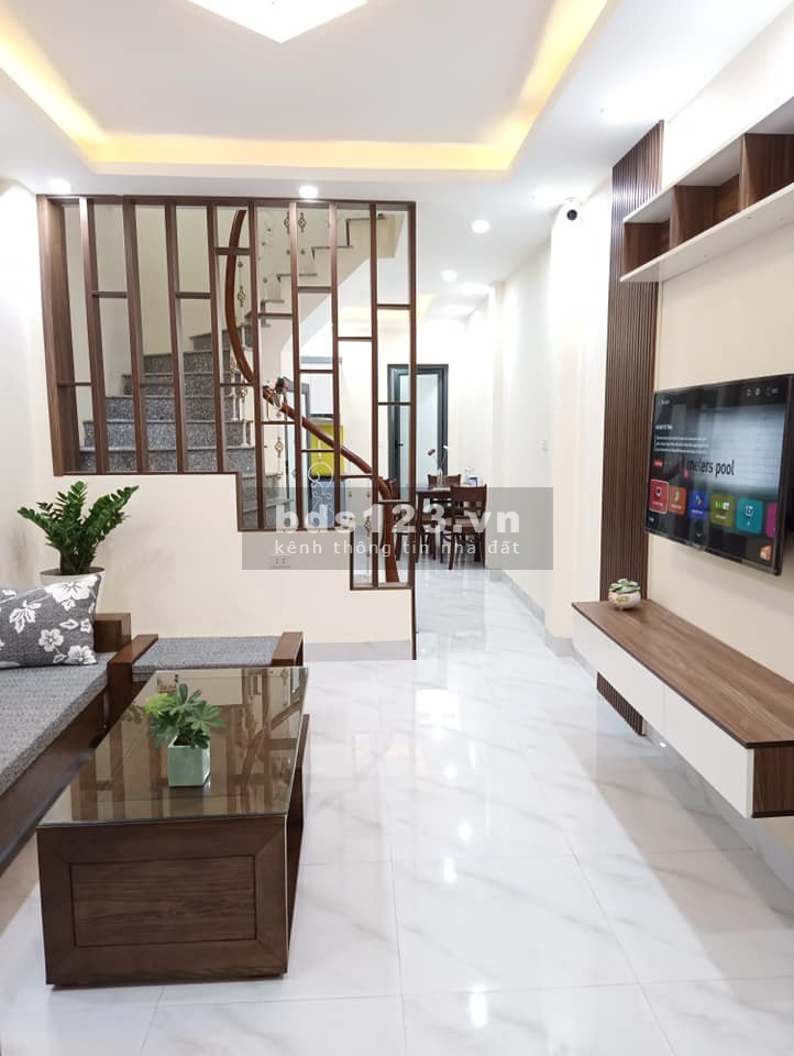 Chuyển Nhà Bán Gấp Nhà Đội Cấn 35m2 5 tầng 3.5 mặt tiền giá 3.25 tỷ