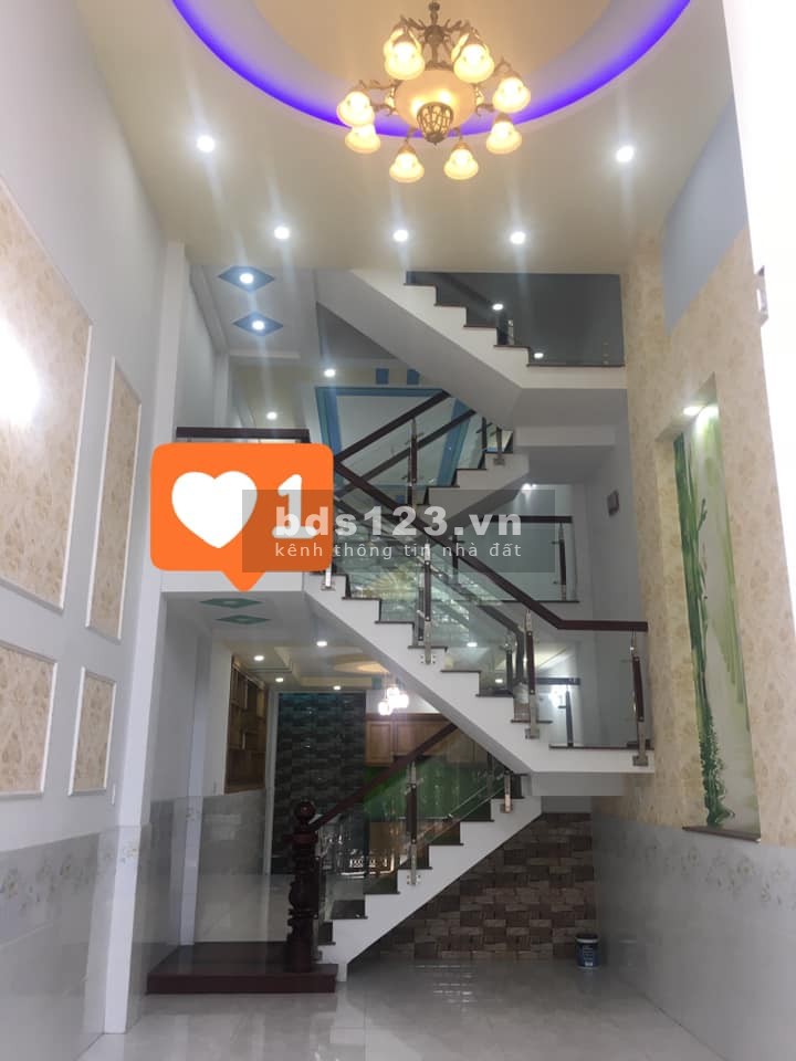 Nhà mới diện tích lớn Q12 5 tầng 78m2 thương lượng tốt