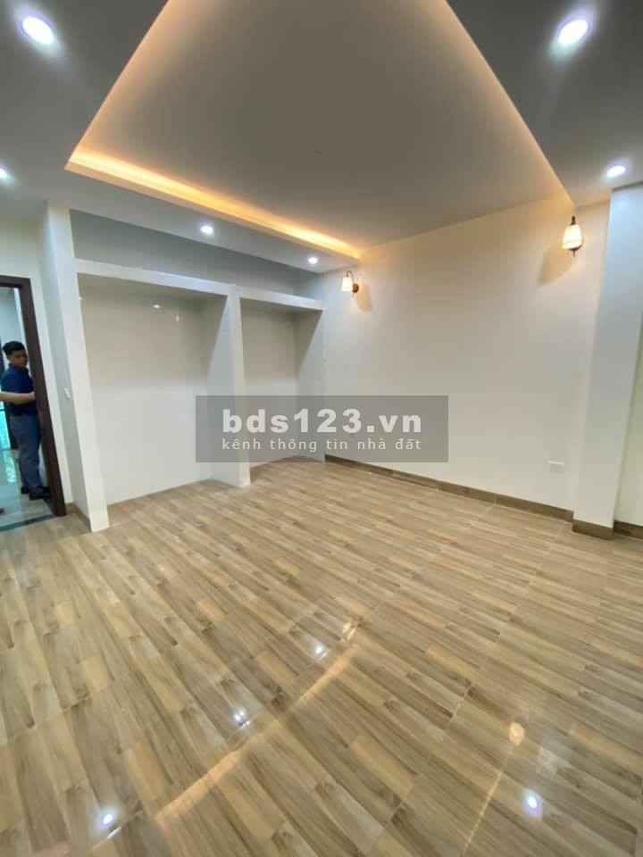 Bán nhà Tứ Hiệp, Thanh Trì, 54m2, MT 4.2m, ô tô đỗ cửa, sát chợ Văn Điển, 3,33 tỷ