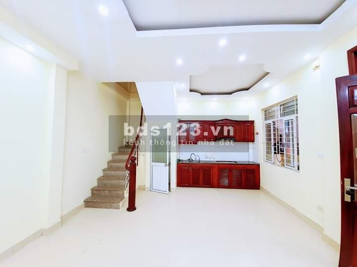 BAN NHÀ THANH LIỆT 30m2 ,6 tầng,MT3,9 giá 3,6 tỷ :0989836739