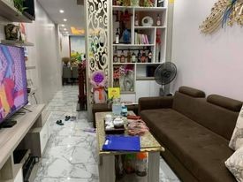 Bán nhà Bồ Đề Long Biên, nhà đẹp sẵn ở, tặng 90% nội thất