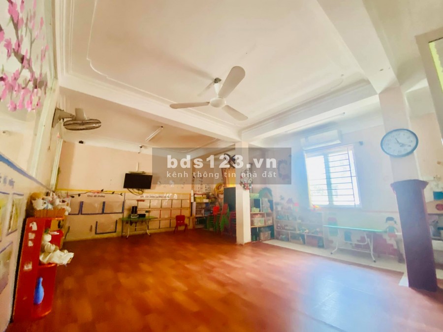 CÔ VY BÁN GẤP NHÀ ĐẸP KIM GIANG, MT KHỦNG 11M, DT 203M CHỈ VỚI 19 TỶ