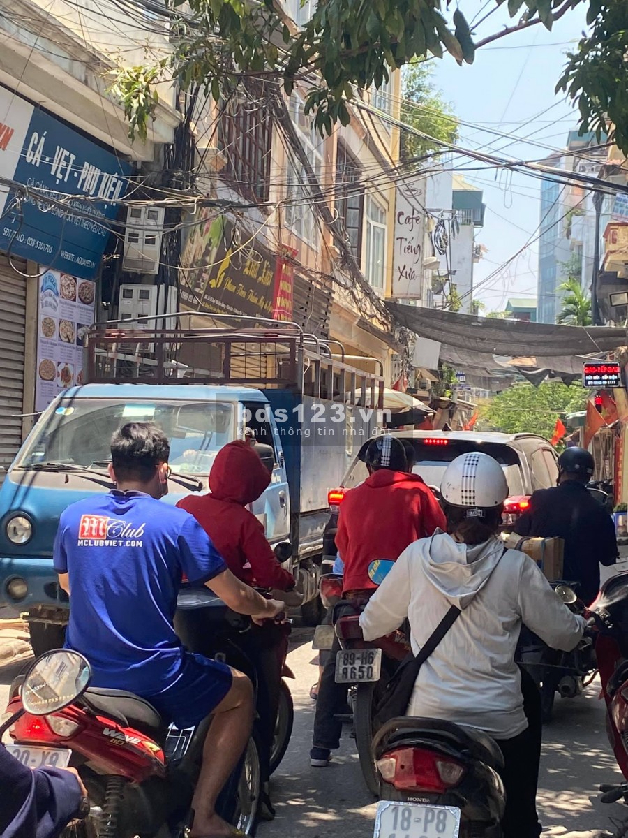CÔ VY BÁN GẤP NHÀ ĐẸP KIM GIANG, MT KHỦNG 11M, DT 203M CHỈ VỚI 19 TỶ