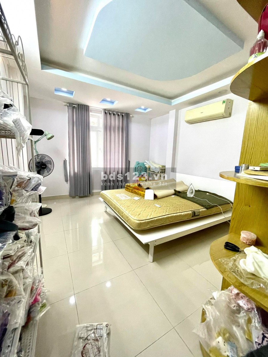 HÓT Nhà 103 M2, 4 Tầng, Phạm Văn Chiêu Gò Vấp CHỈ 7,4 Tỷ, Còn TL