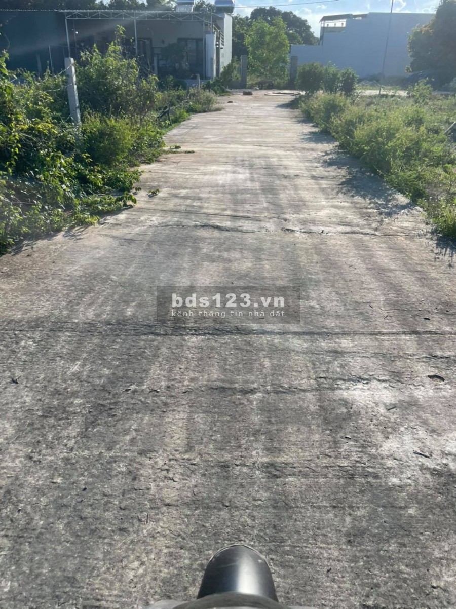 Thửa đất cách đường Đinh Tiên Hoàng 300m - Chỉ 6.xtr/m2