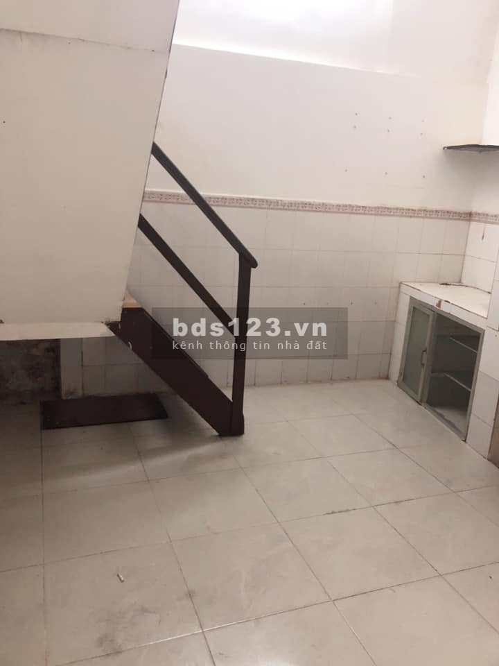 Bán gấp nhà Lý Thái Tổ 34m2, Quận 10, giá rẻ chỉ 5 tỷ (Thương lượng)