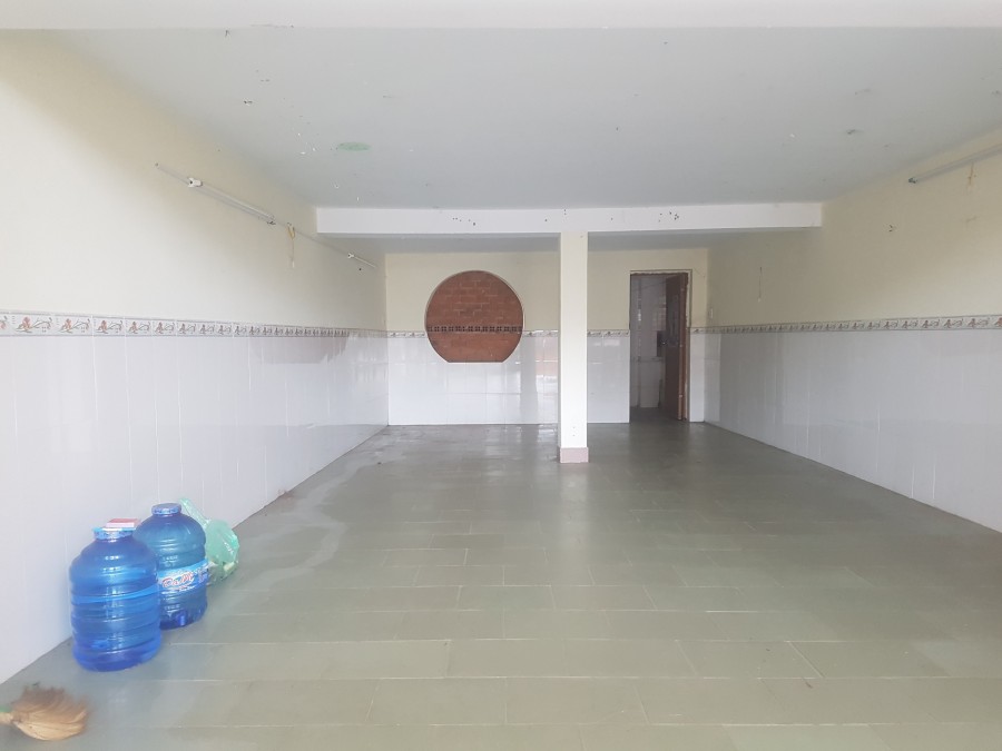Cho thuê mặt bằng 1 trệt 3 tầng đường 30/4 P11, TPVT Giá 8 triệu/tháng