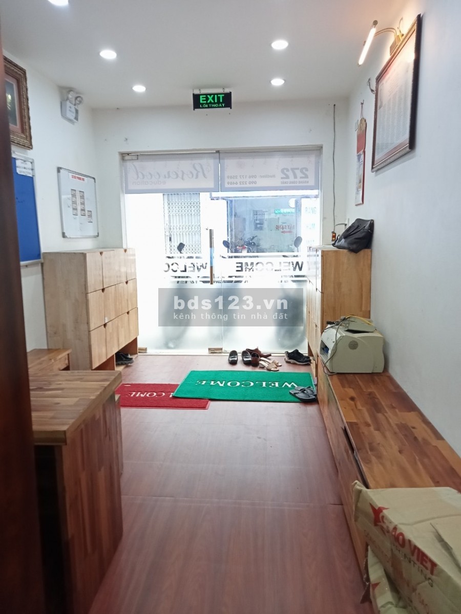 Bán nhà Tây Hồ, 42m2 ô tô đỗ cổng 5,3 tỷ, lô góc 2 mặt thoáng