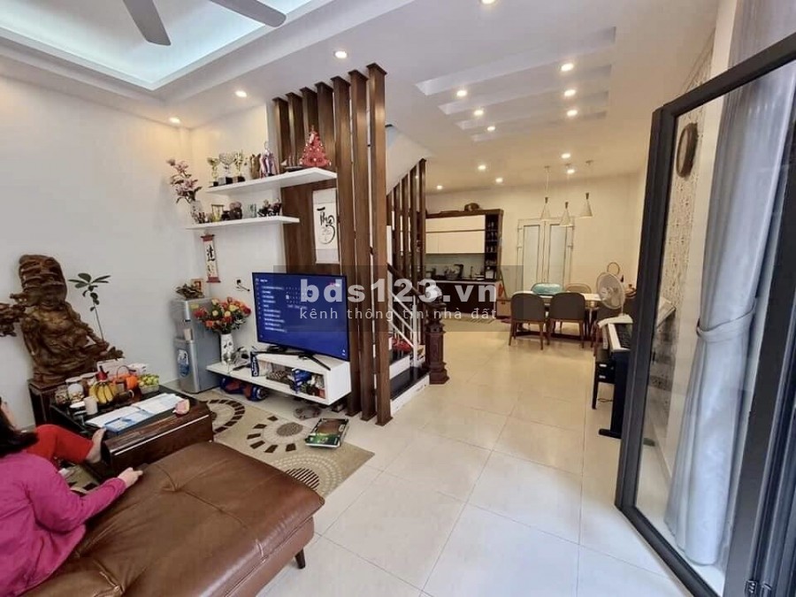 CẦN BÁN BIỆT THỰ SÂN VƯỜN 71M2 5 TẦNG HOÀNH TRÁNG NỘI THẤT SANG TRỌNG PHỐ QUAN NHÂN