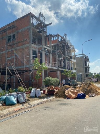 Bán đất 130m2, SHR, đường nhựa trước nhà 16m, xã Phạm Văn Hai, Huyện Bình Chánh