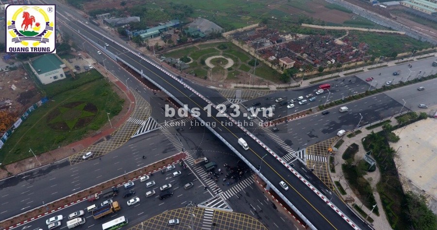 Mặt phố Lô góc Kinh doanh 5 tầng gần Aeon Long Biên Giá 8.1 tỷ
