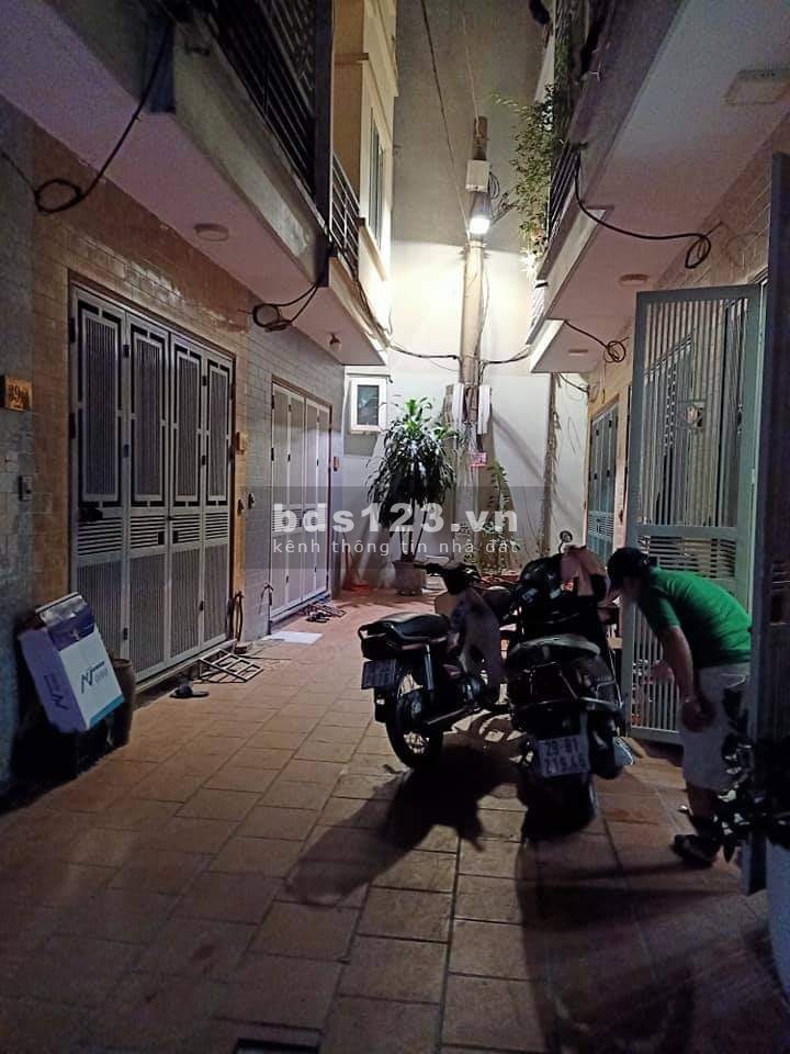 Nhà đẹp NGỌC THỤY,Chủ Nhà cần Bán Gấp 35m2, 5T, giá 2,75 tỷ