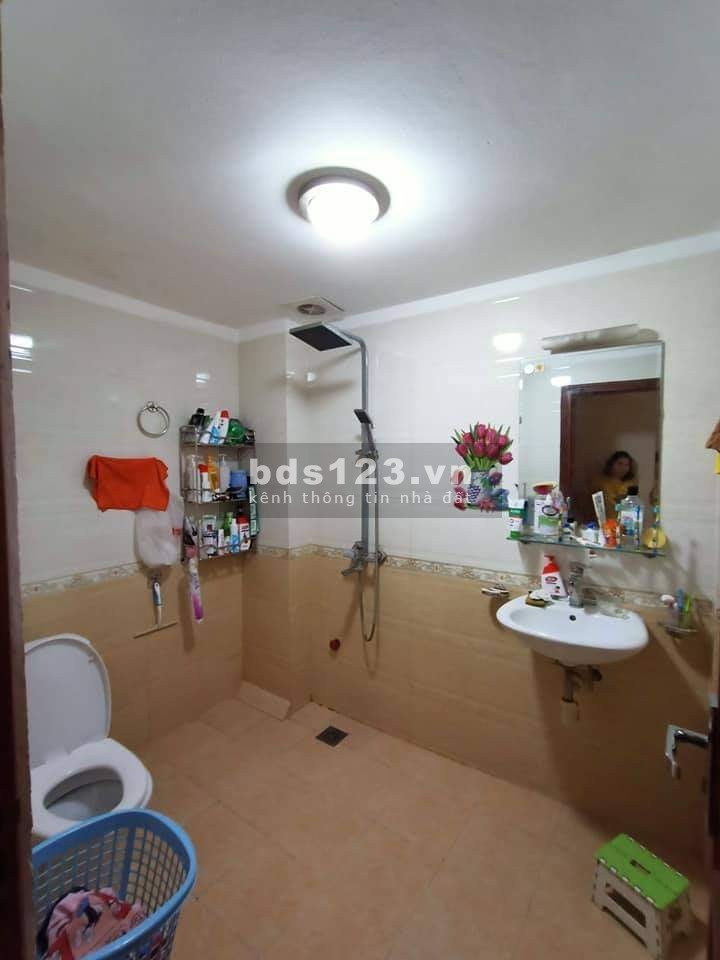 Nhà đẹp NGỌC THỤY,Chủ Nhà cần Bán Gấp 35m2, 5T, giá 2,75 tỷ
