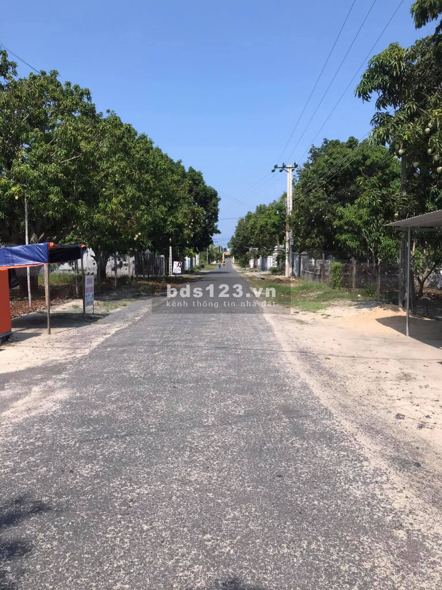 Đất đẹp full thổ sát UBND xã Cam Hải Tây, cách Quốc Lộ 1A chỉ 300m