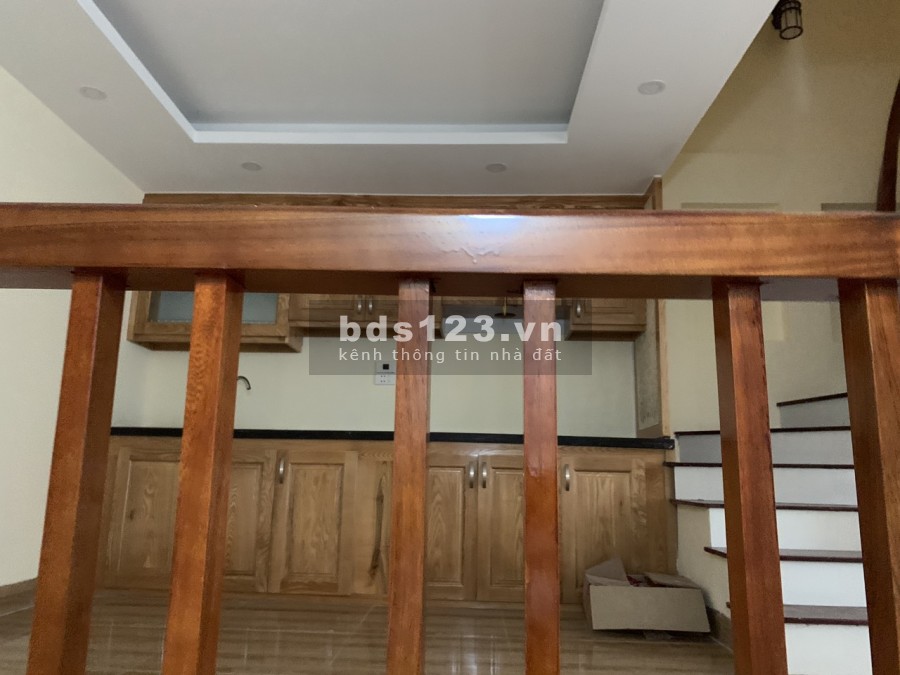 Chính chủ bán nhà Cầu Bươu- Thanh Trì 5 tầng giá 3,95 tỷ
