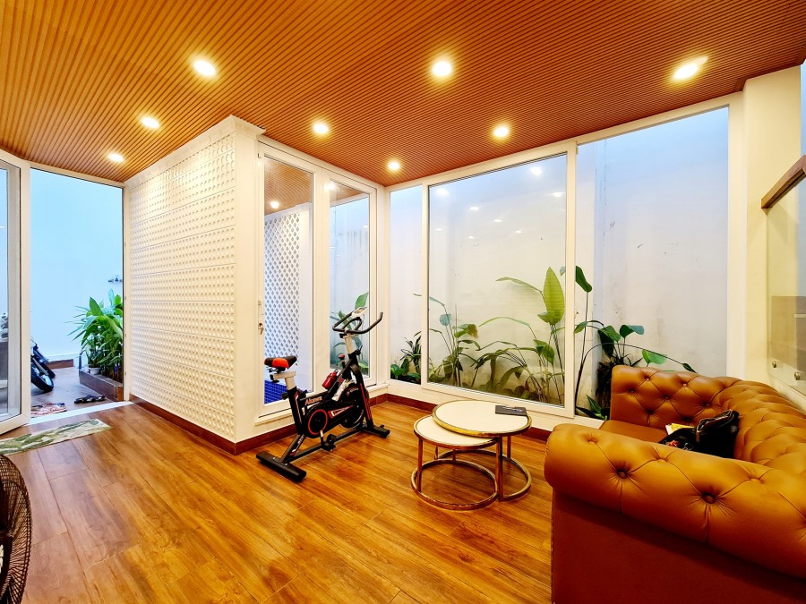 Siêu HOT nhà đẹp kiểu Village, 5 tầng (4x16) Tặng Full nội thất xịn xò, chỉ 7,8 tỷ