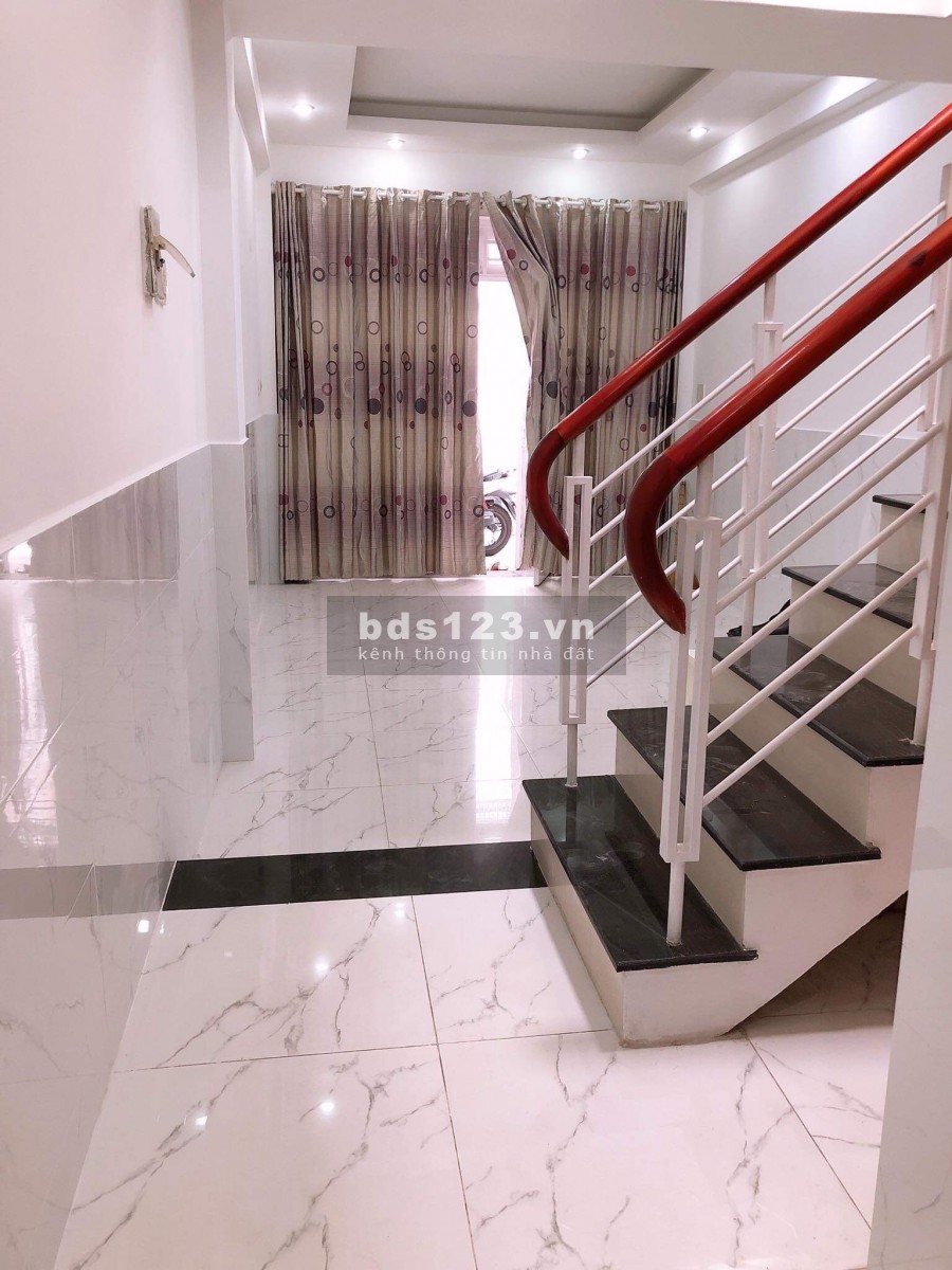 Chính chủ bán gấp nhà đẹp 3,3x12 1 trệt 1 lầu tại 69/28 Lý Thường Kiệt P4 Gò Vấp