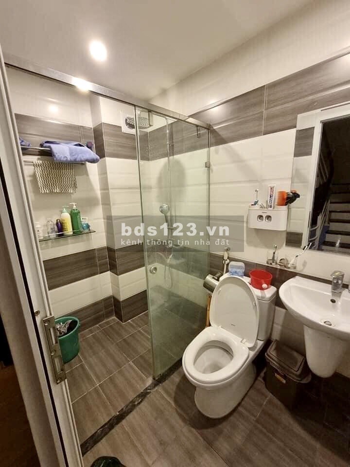 CẦN BÁN BIỆT THỰ SÂN VƯỜN 71M2 5 TẦNG HOÀNH TRÁNG NỘI THẤT SANG TRỌNG PHỐ QUAN NHÂN